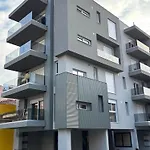 Apartmán Pnoes Luxury With Private Parking