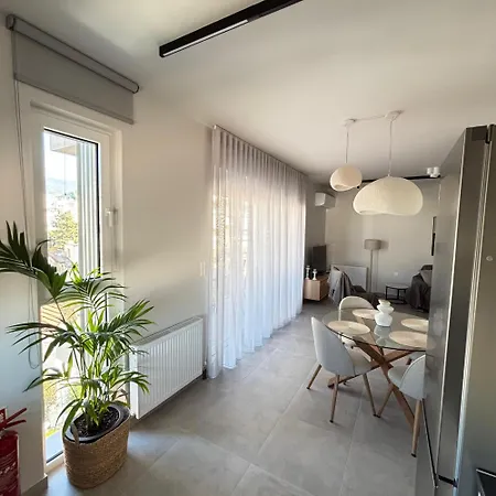 Pnoes Luxury With Private Parking * Volos