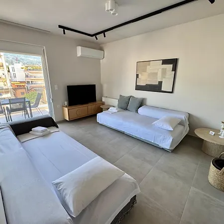 Luxury Pnoes With Private Parking
