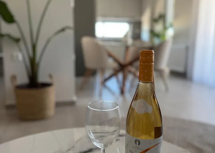 Pnoes Luxury With Private Parking Apartment *