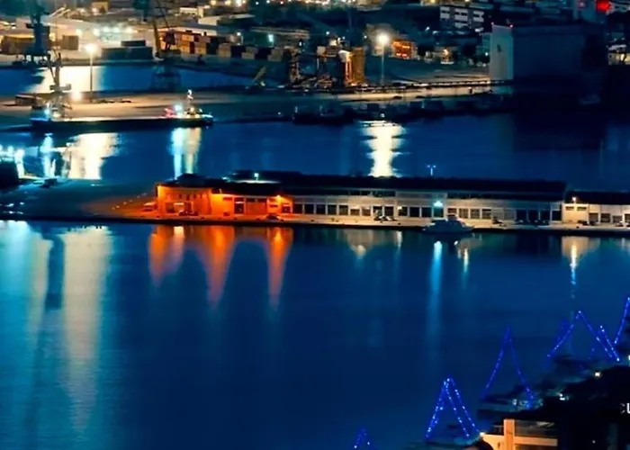 Apartment Pnoes Luxury With Private Parking